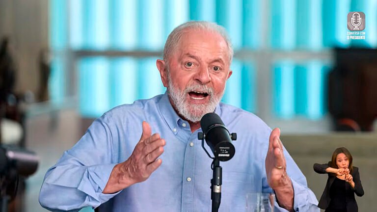 Lula: quem divulga fake news sobre vacinas deve ser criminalizado